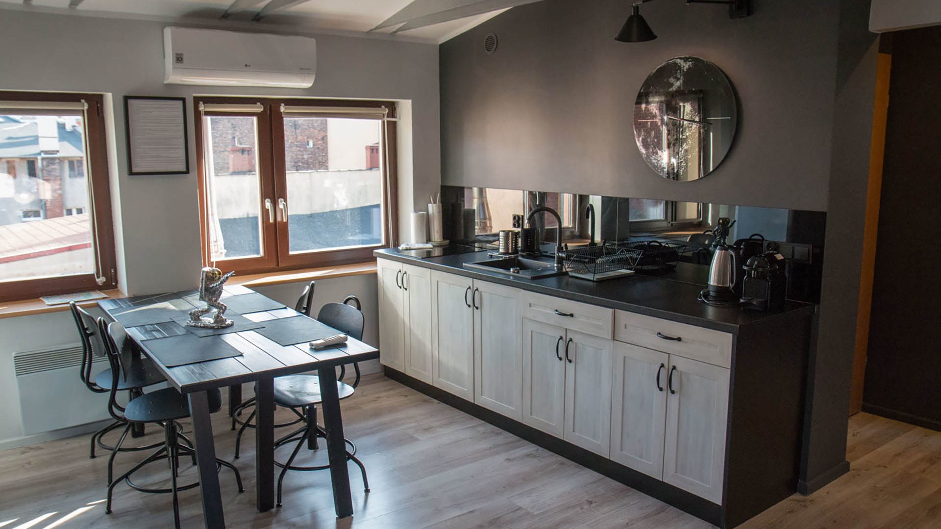 Apartament Astro