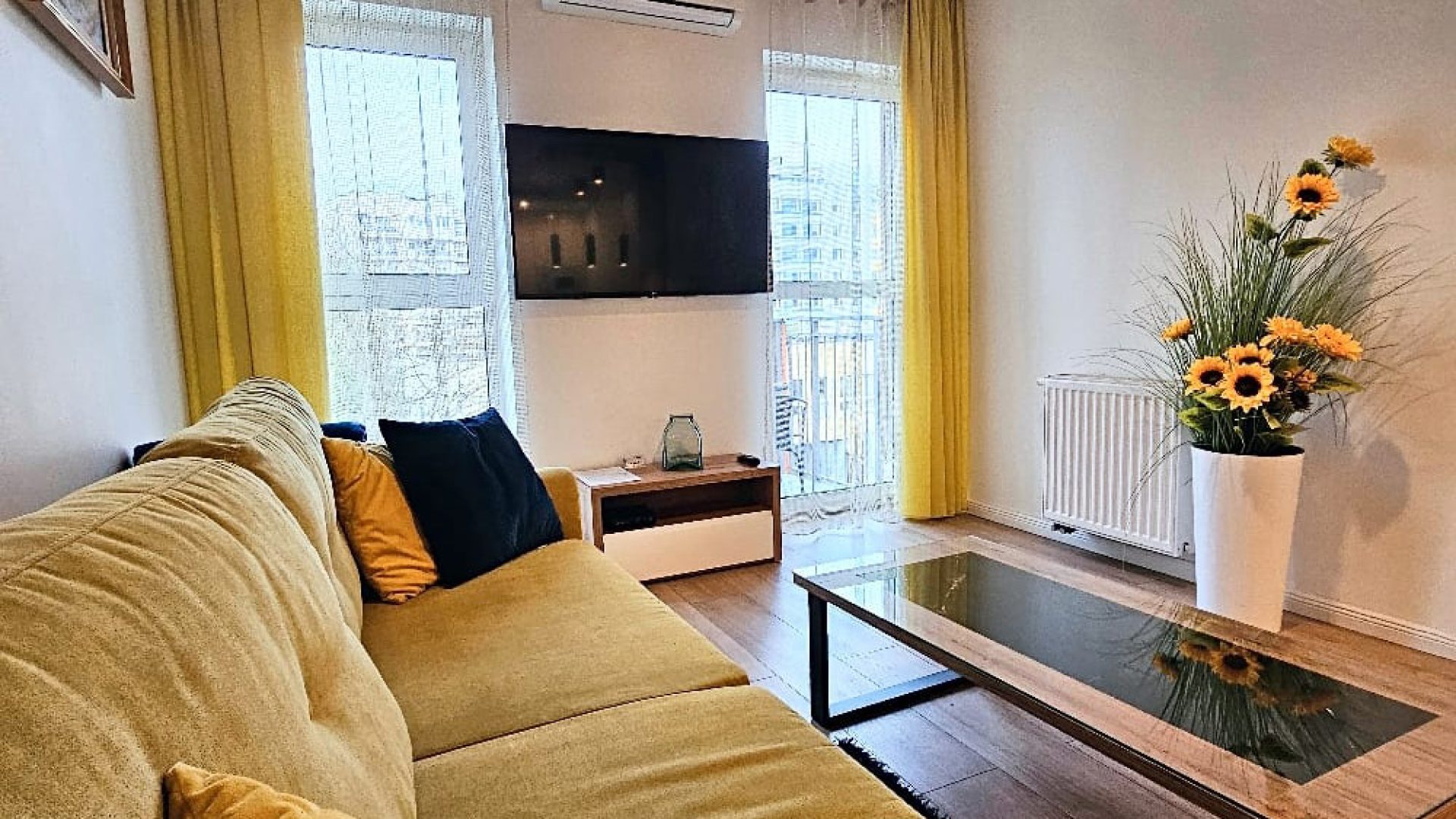 Słoneczny apartament z klimatyzacją i garażem
