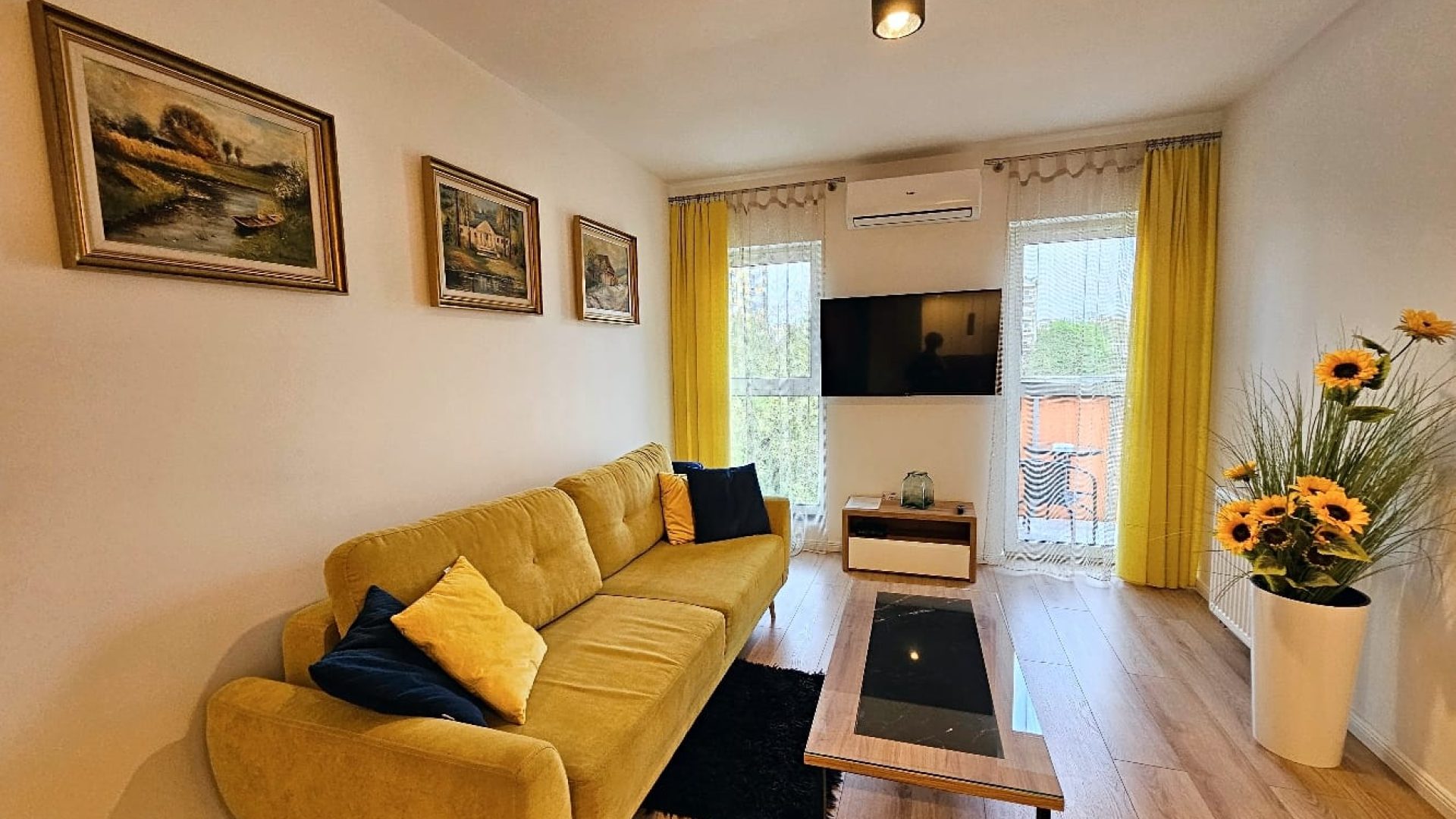 Słoneczny apartament z klimatyzacją i garażem