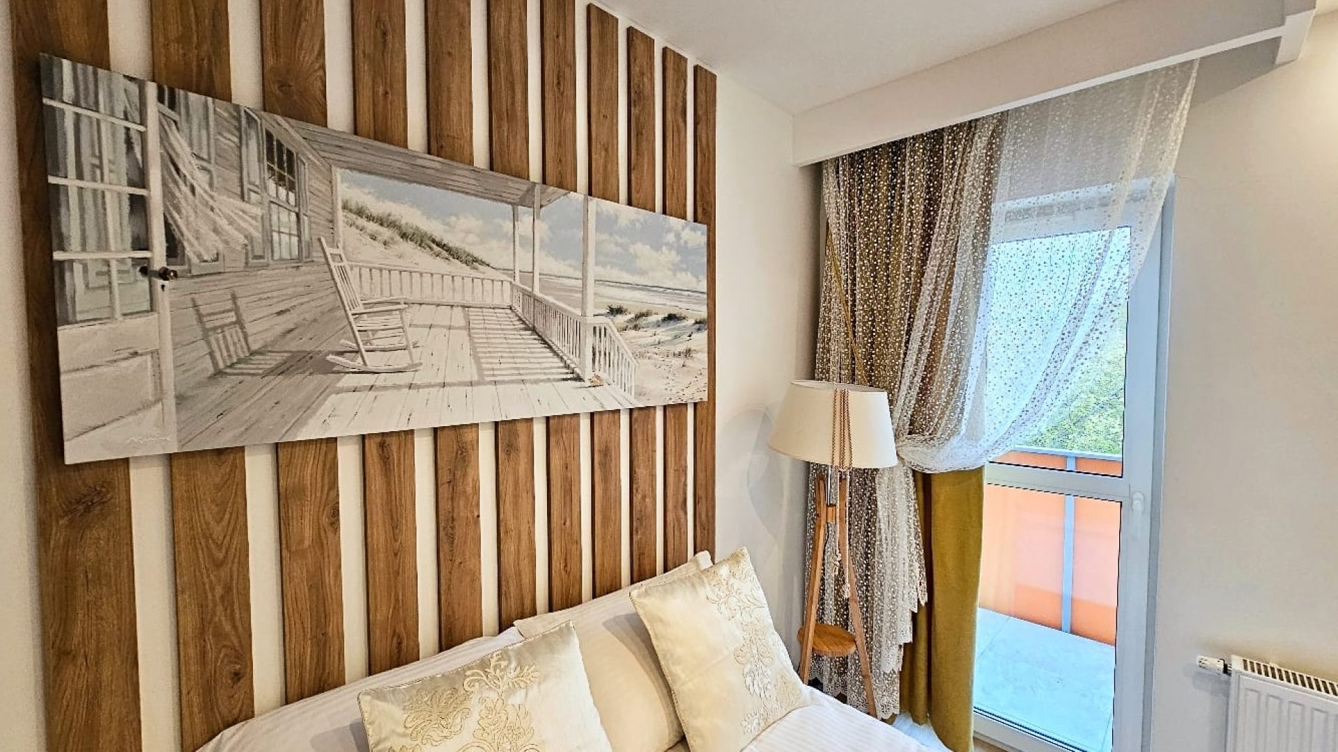 Słoneczny apartament z klimatyzacją i garażem