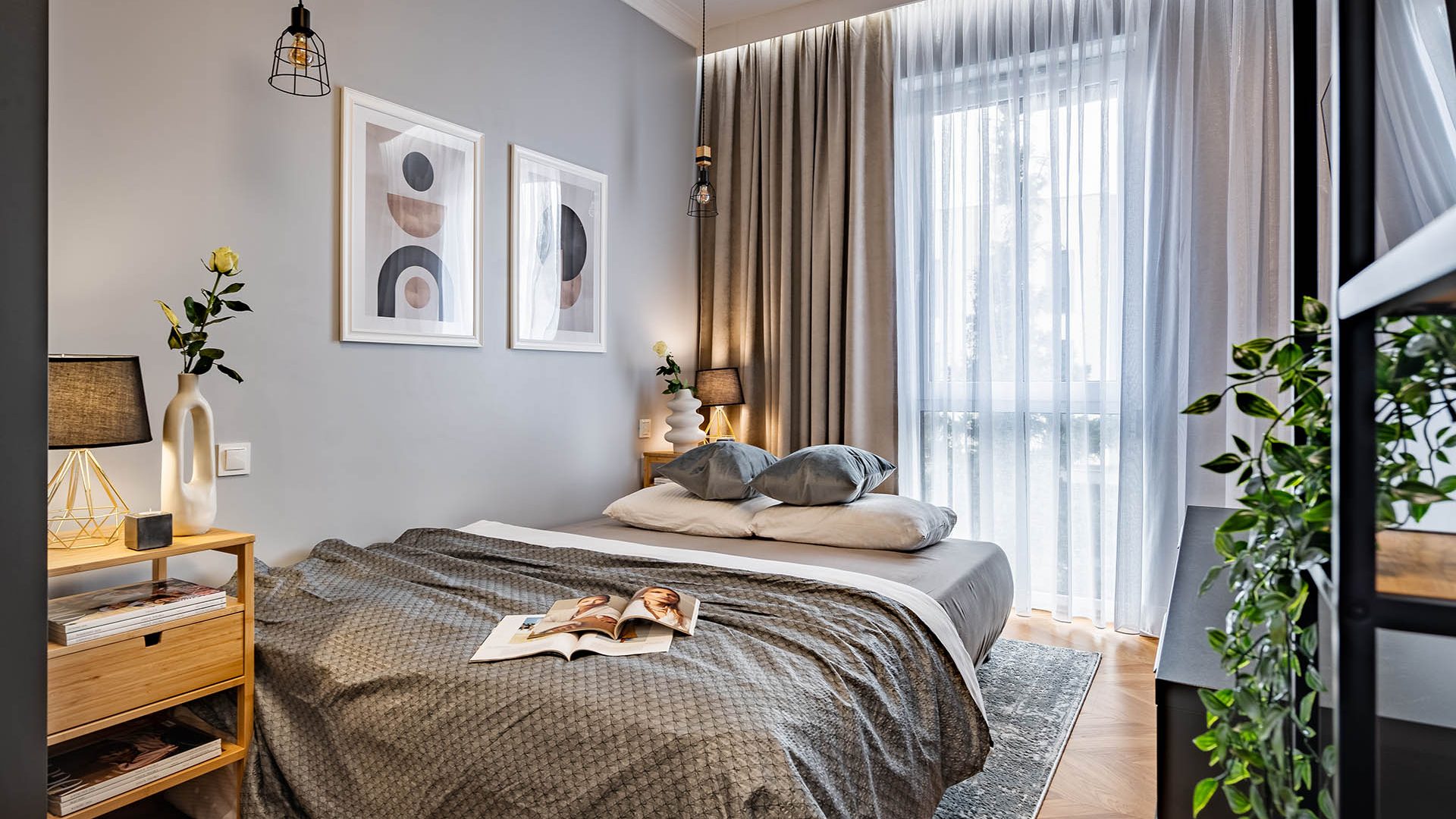 Apartmenteight
