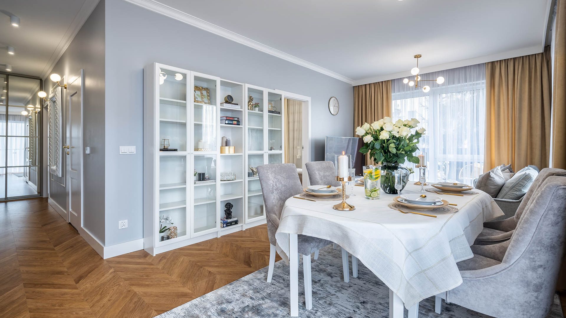 Apartmenteight